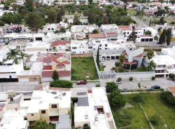 Terreno / Lote · 450m² · Terreno en Venta Para 15 Departamentos