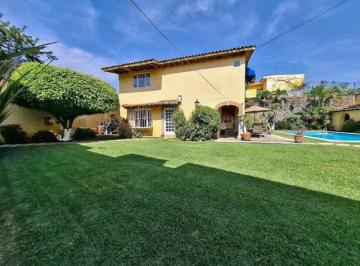 VENTA CASA, CUERNAVACA MORELOS A 5 MIN DE LA UNIVERSIDAD · Venta Casa, Cuernavaca Morelos a 5 Min de La Universidad