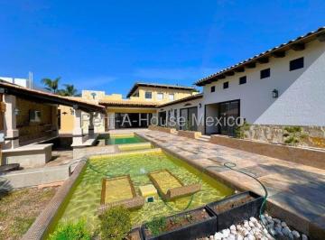 Casa de 3 habitaciones, Querétaro · Balcones de Juriquilla. Venta - Casa, Alberca, Cuarto de Servicio, 3 Recámaras