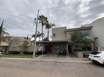 Casa en condominio de 3 habitaciones, Zapopan · Casa en Jardín Real, Coto 6, Zapopan, Jalisco