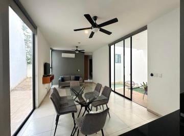Departamento de 2 habitaciones, Mérida · Departamento Amueblado, en Planta Baja, con Piscina Privada.