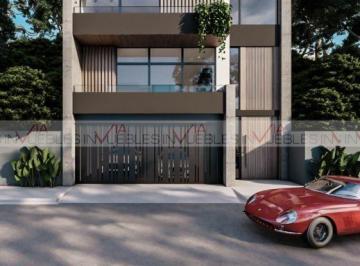 Casa · 505m² · 3 Recámaras · 4 Estacionamientos · Casa en Venta en Colinas de San Jeronimo