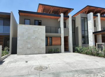 Fachada · Casa Nueva en Venta en Campanario Norte 3 Recamaras y Cuarto de Tv