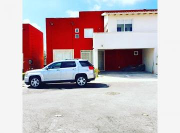 Casa · 250m² · 3 Recámaras · 4 Estacionamientos · Casa en Venta en La Virgen
