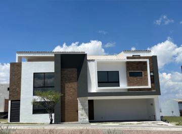 Casa · 470m² · 4 Recámaras · 3 Estacionamientos · Casa en Venta en Gran Reserva Angelopolis Acabados de Lujo