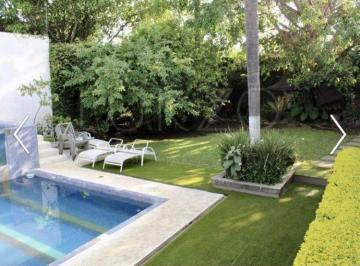 Casa de 5 habitaciones, Cuernavaca · Casa en Venta o Renta Muy Amplia Amueblada Reforma Cuernavaca Alberca y Jardín