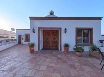 Casa de 4 habitaciones, San Pedro Garza García · Residencia en Venta en San Pedro