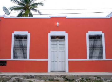 Casa de 3 habitaciones, Mérida · Casa en El Centro, en El Barrio San Cristóbal, con Piscina.