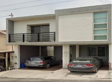 Casa · 223m² · 3 Recámaras · 2 Estacionamientos · Casa en Venta Colinas de San Jerónimo