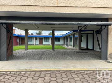 Casa · 405m² · 5 Recámaras · 3 Estacionamientos · Venta de Finca en San Pedro Cholula, Puebla