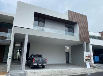 Casa de 3 habitaciones, Monterrey · Casa en Venta en Laderas, Monterrey, Nuevo Leon