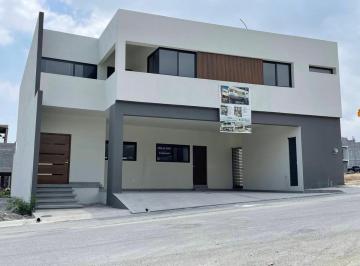 Casa de 3 habitaciones, Monterrey · Hermosa Casa Llave en Mano en Fraccionamiento Exclusivo en Carretera Nacional