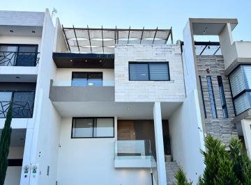 Casa de 3 habitaciones, San Luis Potosí · Casa en Venta en Villa Magna con 4 Recamaras y Roof Garden Amplio.