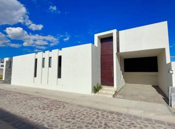 Casa de 3 habitaciones, Aguascalientes · Casas en Venta en Aguascalientes Norte en Viña Antigua Residencial en Esquina