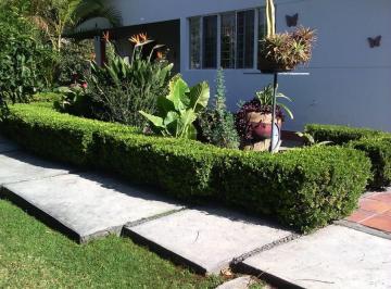 Casa · 4 Recámaras · 10 Estacionamientos · Casa en Venta en Fracc. Solares, Atlixco, Puebla.