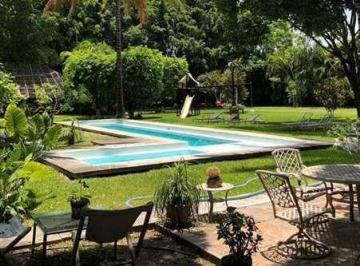 Casa · 1600m² · Propiedad Comercial Para Inversión en Xochitepec Morelos.