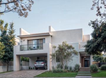 Casa de 4 habitaciones, Querétaro · Exclusiva Residencia en Venta en El Campanario, Querétaro Ubicación Premium