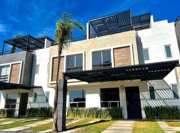 Casa en condominio , Ocoyucan · Casa en Venta en Parque Castello en Lomas de Angelopolis Desde $2890,000