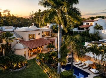 Casa en condominio de 6 habitaciones, Cuernavaca · Residencia Sumiya Cuernavaca