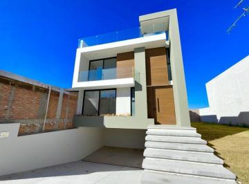 Casa de 3 habitaciones, Aguascalientes · Casas en Venta en Aguascalientes Surponiente en Tahona Residencial de 4 Niveles