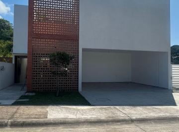 Casa · 250m² · 3 Recámaras · 2 Estacionamientos · Casa - Punta Tiburón