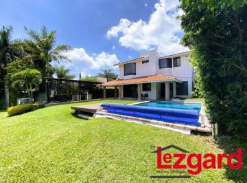 Casa en Venta de 4 habitaciones Fraccionamiento Lomas de Cocoyoc · Se Vende Casa en Cluster Dentro de Lomas de Cocoyoc