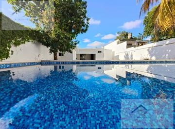 Casa · 251m² · 3 Recámaras · 2 Estacionamientos · Casa en Felipe Carrillo Puerto Nte
