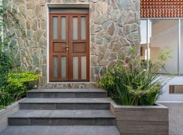 37c92993566351e64e62295166f0fee2a0b80e85063146895602da7e269a934c · Casa con Loft Independiente en Venta a Minutos del Centro de San Miguel