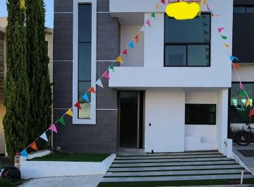 Casa de 3 habitaciones, Tlajomulco de Zúñiga · Casa en Casa Fuerte (Coto con con Alberca)