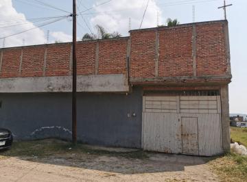 Terreno / Lote · 893m² · 3 Recámaras · 4 Estacionamientos · Terreno con Casa de Campo en Venta en El Pedregal