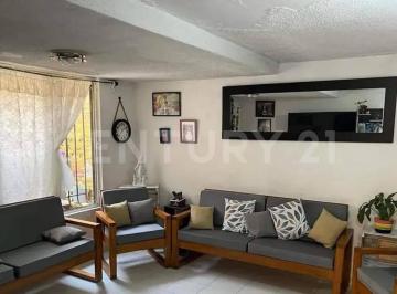 Casa · 1m² · 4 Recámaras · 1 Estacionamiento · Casa en Venta en Zona Industrial del Valle de Cuernavaca (Civac)