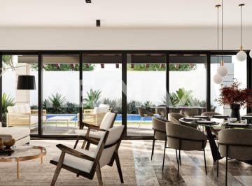 Casa · 331m² · 4 Recámaras · 3 Estacionamientos · Casa en Venta en Cuernavaca - (4)