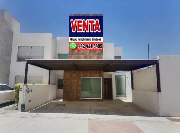 Casa · 240m² · 4 Recámaras · 2 Estacionamientos · Casa - Fraccionamiento Milenio 3a Sección