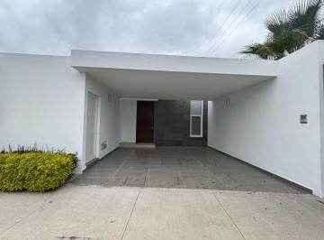 Casa · 155m² · 2 Recámaras · 2 Estacionamientos · Casa en Renta I Una Planta I Norte de Aguascalientes I Alexa Residencial