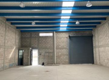 Bodega comercial · 200m² · 3 Estacionamientos · Bodega en Renta en Querétaro Zona Balvanera Corregidora Sobre Av Principal 200 m²