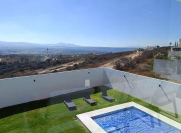 Casa de 4 habitaciones, Corregidora · Casa en Venta en Vista Real, Corregidora Querétaro