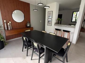Casa · 114m² · 2 Recámaras · 1 Estacionamiento · Venta de Casa en La Entrada de Caucel Merida Yucatan