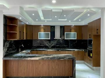 Casa de 4 habitaciones, Zapopan · Casa en Venta en Valle Imperial