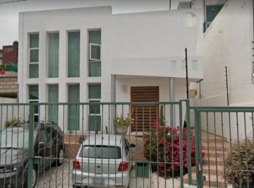 Casa · 220m² · 3 Recámaras · 2 Estacionamientos · Casa en Venta en Colinas del Cimatario, Magnifico Remate Bancario