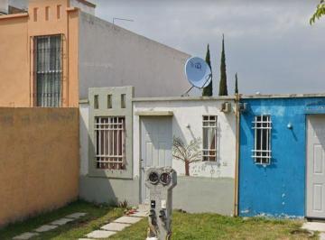 Casa · 50m² · 2 Recámaras · 1 Estacionamiento · Bonita Casa en Venta En, Querétaro, Cesión Inmediata!