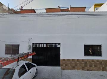 Casa · 218m² · 3 Recámaras · 3 Estacionamientos · Hermosa Casa en Venta en La Gam, Magnifico Remate!
