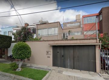 Casa · 3 Recámaras · 2 Estacionamientos · ¡Casa en Ciudad Satélite, Gran Plusvalia, Remate Bancario!