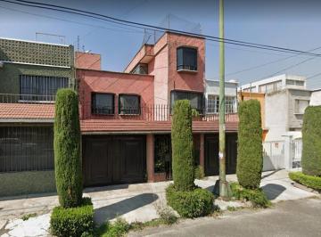 Casa · 200m² · 3 Recámaras · 2 Estacionamientos · ¡Remato Hermosa Casa con Jardín en Azcapotzalco!