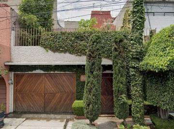 Casa · 157m² · 3 Recámaras · 2 Estacionamientos · Magnifica Casa en Venta en Churubusco, Exclusivo Remate Hipotecario!