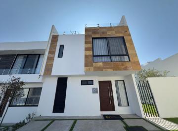 Casa en condominio · 185m² · 4 Recámaras · 2 Estacionamientos · PH - Fraccionamiento Zibatá