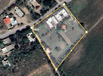 Casa de 4 habitaciones, Encarnación de Díaz · Casa de Campo en Venta, Encarnacion de Diaz