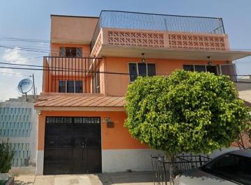 Casa de 5 habitaciones, Nezahualcóyotl · Se Vende Casa en Nezahualcoyotl