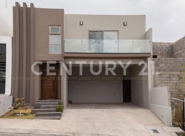 Casa · 298m² · 3 Recámaras · 4 Estacionamientos · Casa en Venta en Fraccionamiento Bosques del Valle III Chihuahua, Chih.