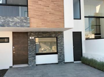 Casa de 4 habitaciones, Corregidora · Casa en Venta en Cañadas del Arroyo