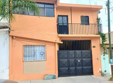 Casa de 4 habitaciones, León · Casa en Venta Col Granada